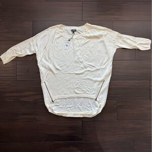 EXPRESS Cream Side Zipper Sweater Size XS - NWT